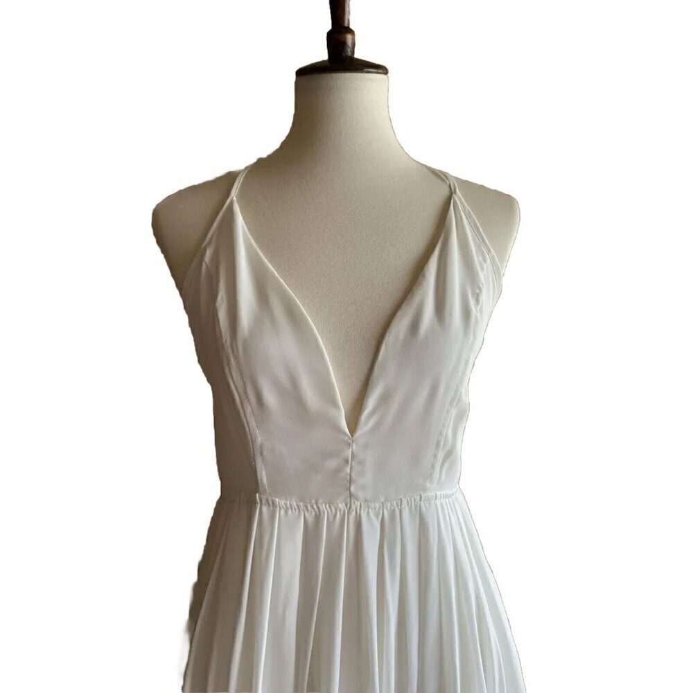 Lioness White Pleated Plunge Mini Dress M | Sold by Nasty Gal - Picture 8 of 10